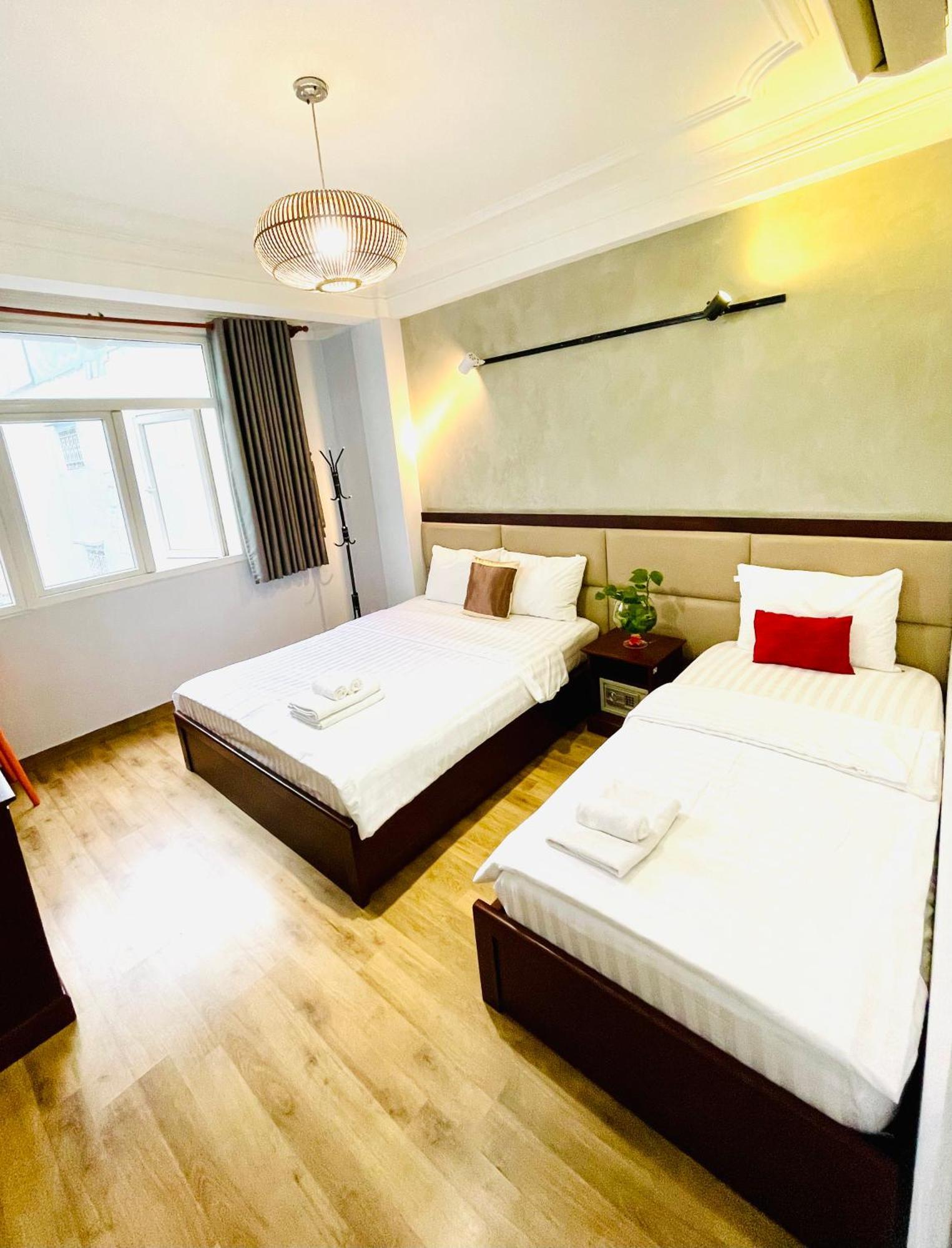 Giang Son Hotel江山民宿范五老区酒吧街胡志明市 Екстериор снимка