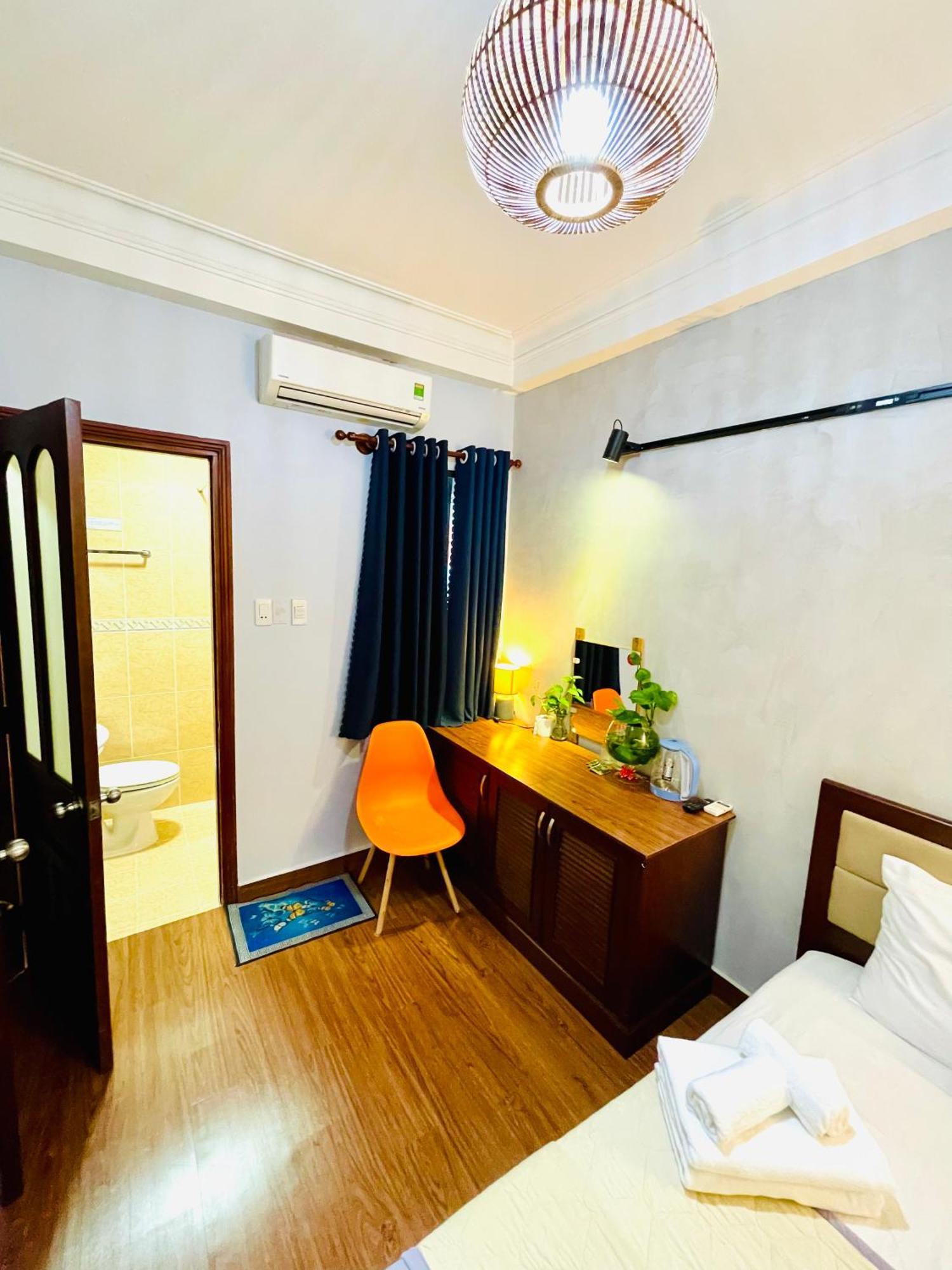 Giang Son Hotel江山民宿范五老区酒吧街胡志明市 Екстериор снимка