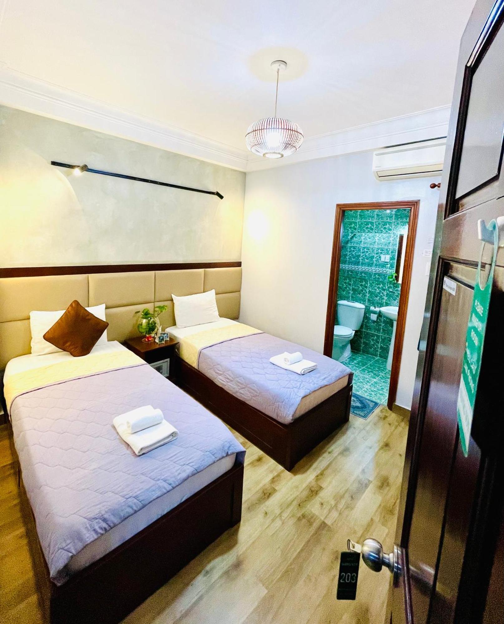 Giang Son Hotel江山民宿范五老区酒吧街胡志明市 Екстериор снимка