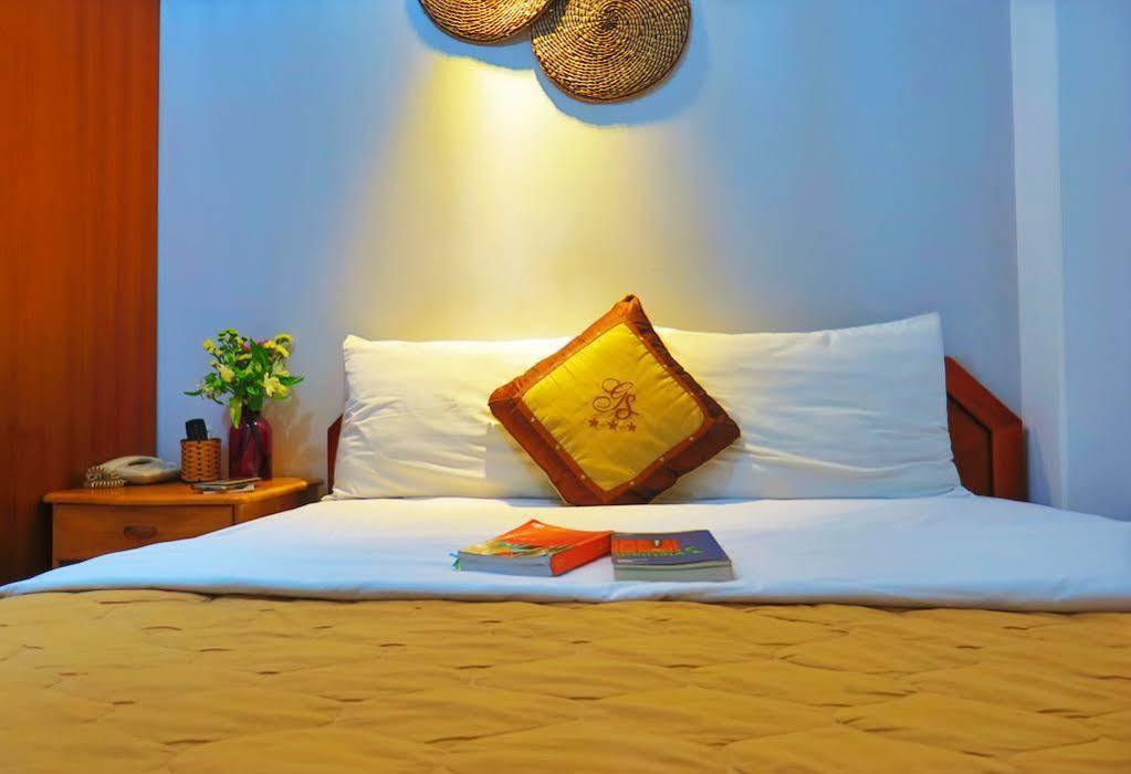 Giang Son Hotel江山民宿范五老区酒吧街胡志明市 Екстериор снимка